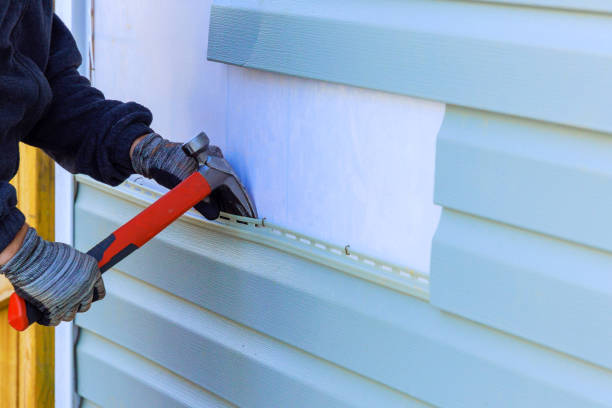 Reliable Emergency Siding Repair contractor in Dover, MA by Squared Siding
